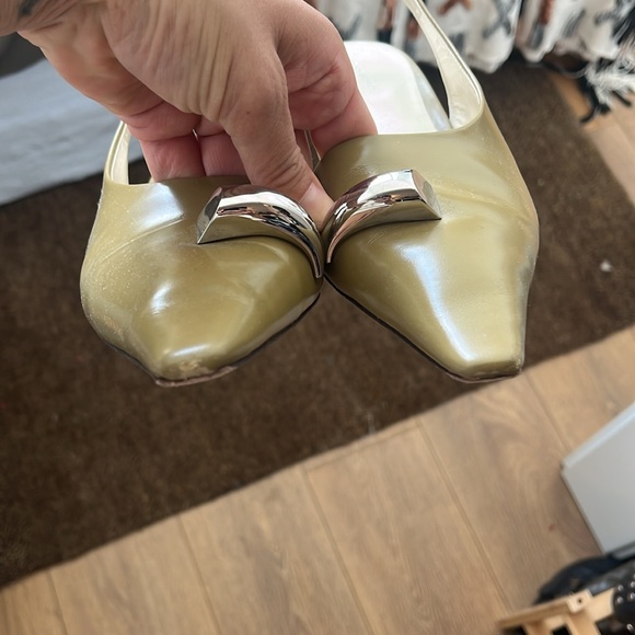 Tory Burch Pierced Slingback Heel - Picture 16 of 16